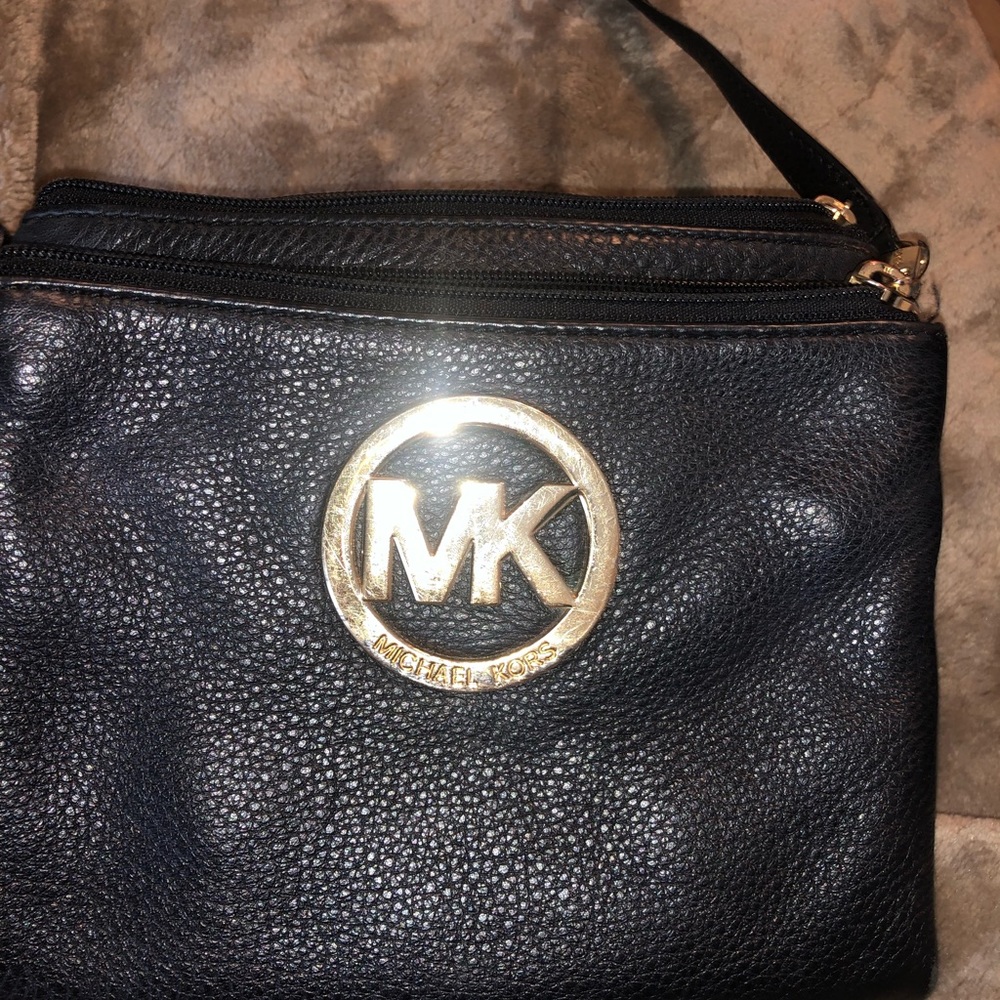 Michael kora cross body purse